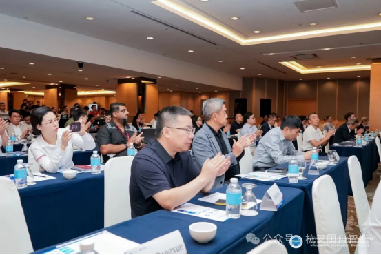 转载杭叉国自智能：实力亮相第七届国际移动机器人集成应用大会34.png